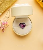 Spinello a Forma di Cuore Regalo di Natale, இதய வடிவ ஸ்பைனல் கிறிஸ்துமஸ் பரிசு, 心形尖晶石圣诞礼物, هدية عيد الميلاد من الإسبينل على شكل قلب